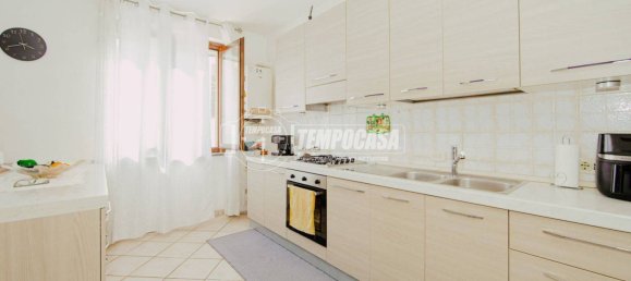 2 bedrooms Apartment in Parona, Italy No. 380010 8