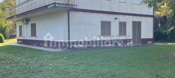 Edificio de 5 habitaciónes en Belmonte Piceno, Italy No. 330597 6