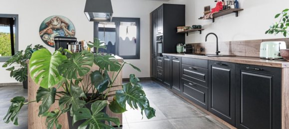 3 bedrooms House in Campanillas, Spain No. 43068 6