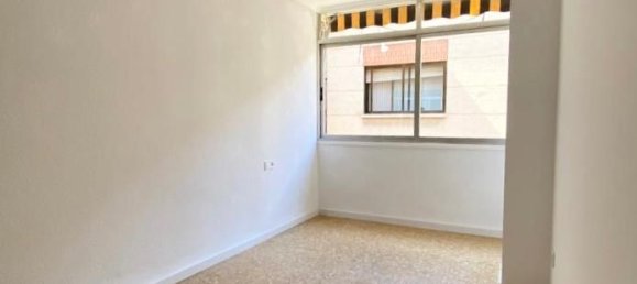 4 bedrooms Apartment in Valencia, Spain No. 4558 15