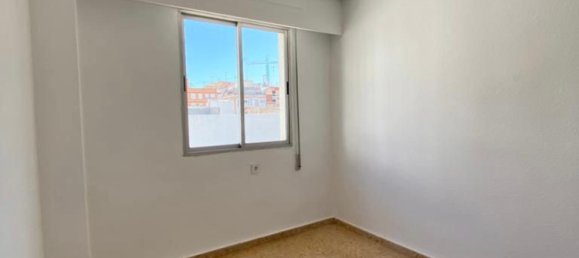 4 bedrooms Apartment in Valencia, Spain No. 4558 3