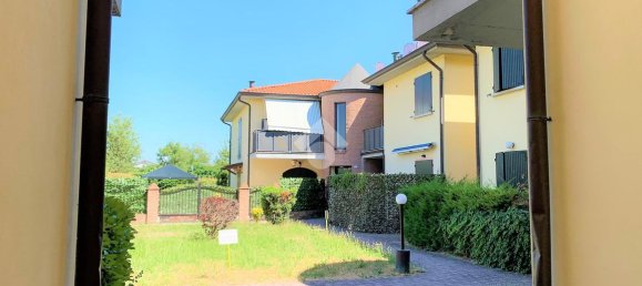 2 rooms Apartment in Reggio Emilia, Italy No. 15279 47