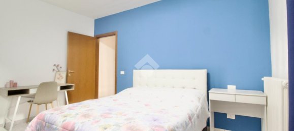 2 rooms Apartment in Reggio Emilia, Italy No. 15279 16