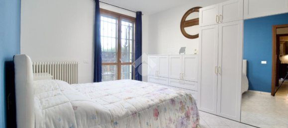 2 rooms Apartment in Reggio Emilia, Italy No. 15279 23