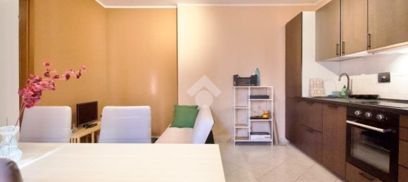 2 rooms Apartment in Reggio Emilia, Italy No. 15279 9