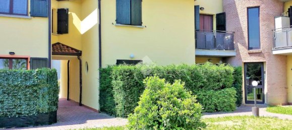 2 rooms Apartment in Reggio Emilia, Italy No. 15279 39