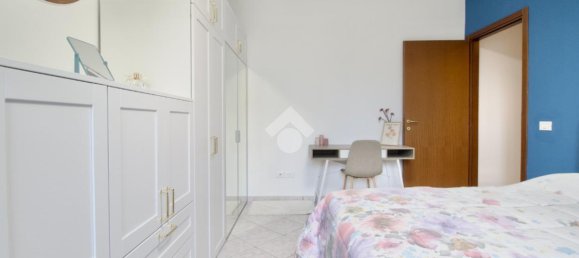 2 rooms Apartment in Reggio Emilia, Italy No. 15279 25