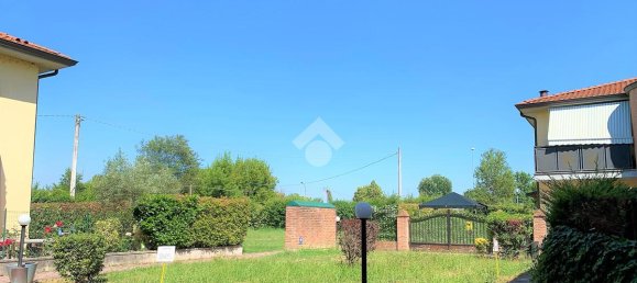 2 rooms Apartment in Reggio Emilia, Italy No. 15279 45