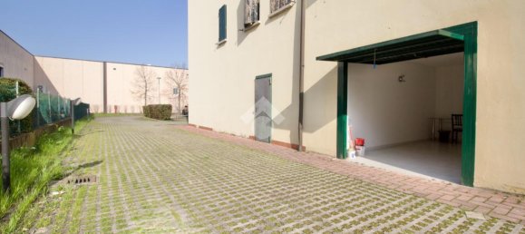 2 rooms Apartment in Reggio Emilia, Italy No. 15279 34