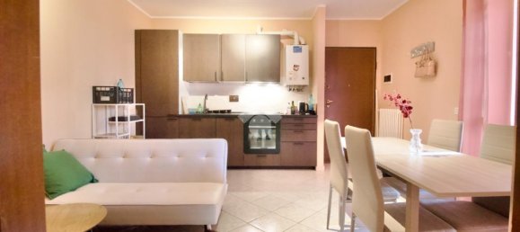 2 rooms Apartment in Reggio Emilia, Italy No. 15279 14