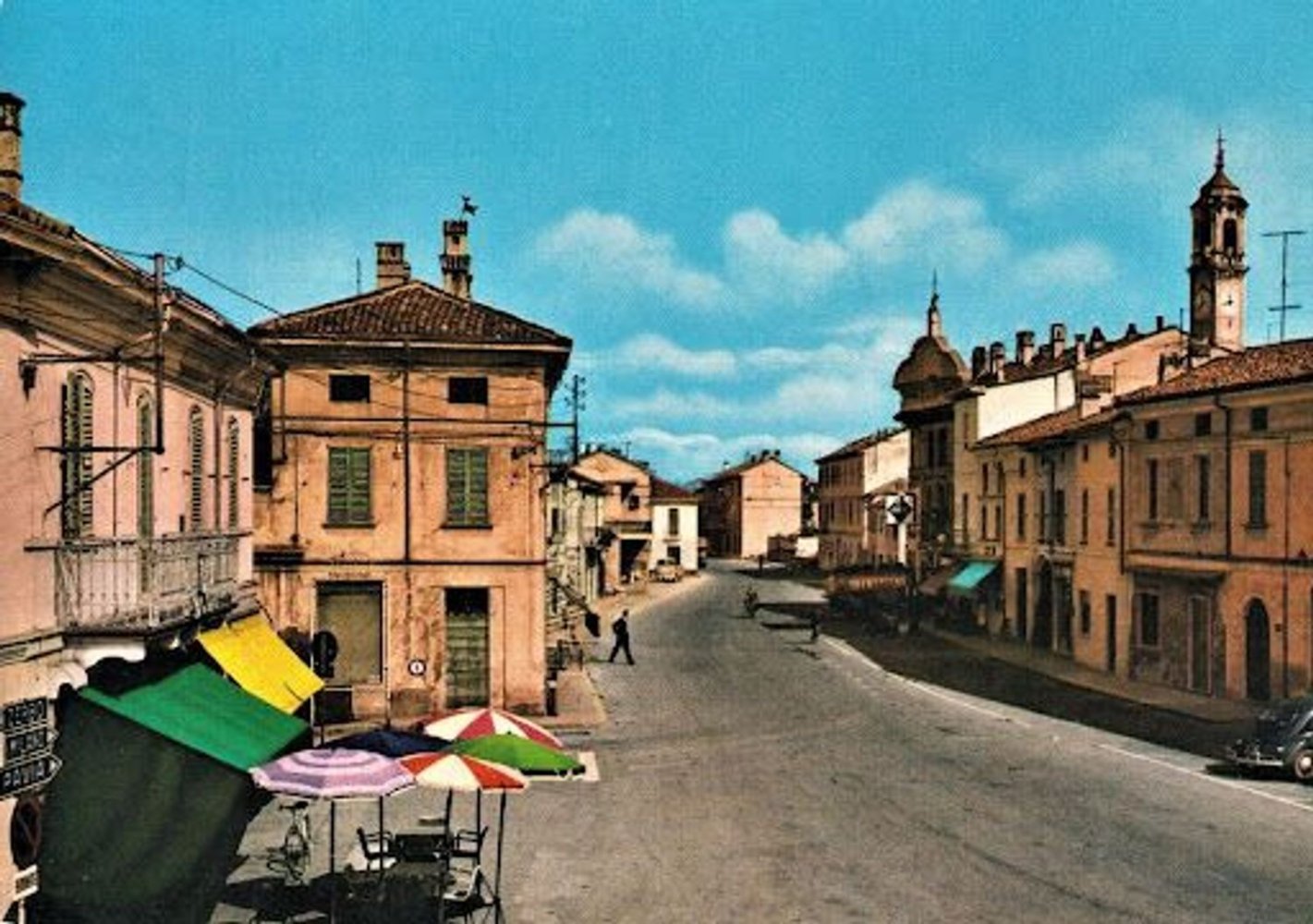 6غرفة شقة في Pieve Porto Morone, Italy رقم 279025