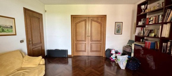 Villa de 7 divisões em Parma, Italy N.º 23845 7