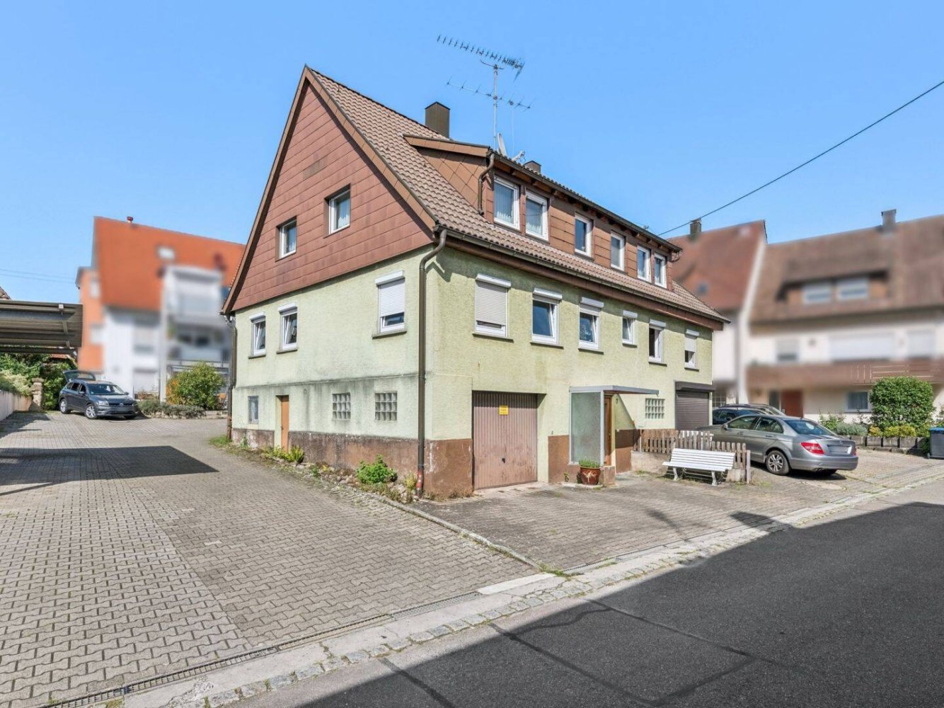 Дом с 10 комнатами в Эслинген, Германия № 349947