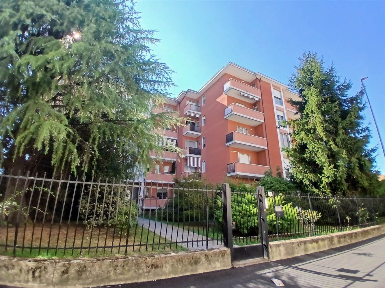 Apartamento de 2 habitaciónes en Mortara, Italy No. 276679