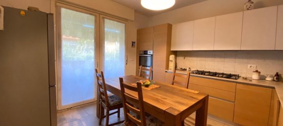 3 Schlafzimmer Villa in Canegrate, Italy, Nr. 364172 5