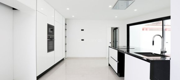 Дом с 4 спальнями в Сетубал, Португалия № 125338 17