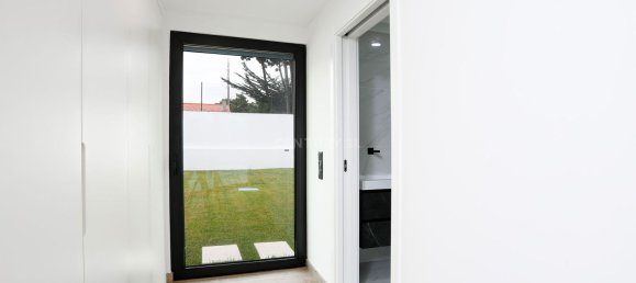 Дом с 4 спальнями в Сетубал, Португалия № 125338 31