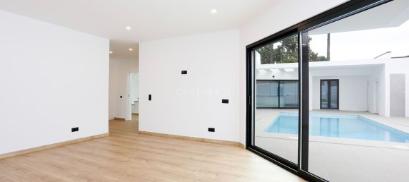 Дом с 4 спальнями в Сетубал, Португалия № 125338 30