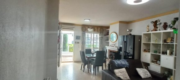 3 bedrooms Building in Villamartin, Spain No. 13020 18
