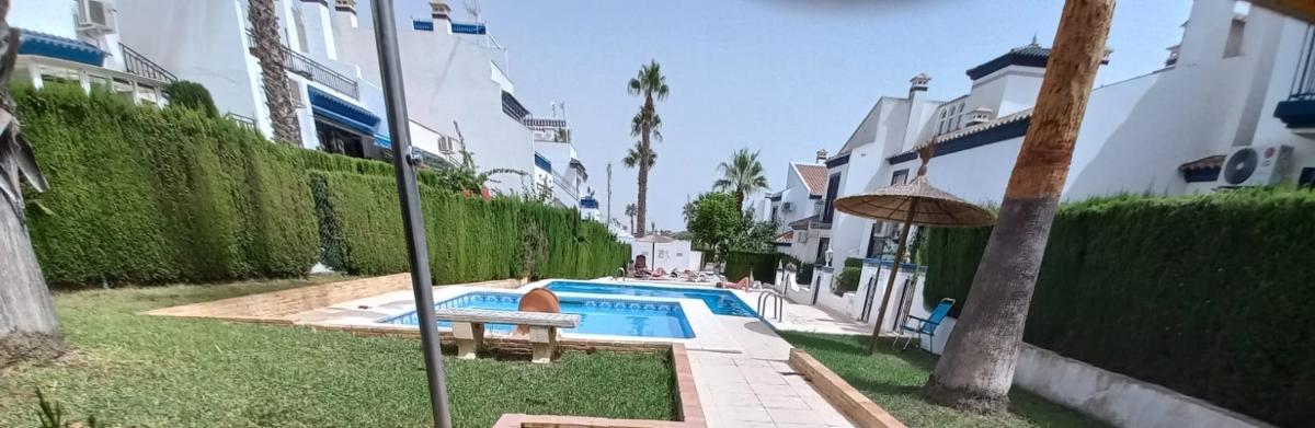 3 bedrooms Building in Villamartin, Spain No. 13020