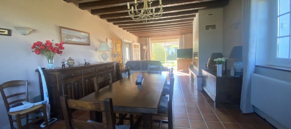 7 bedrooms House in Dreux, France No. 213536 16