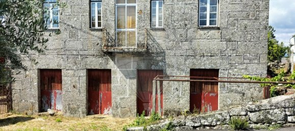 5 bedrooms House in Vouzela, Portugal No. 19045 10