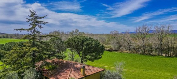4 bedrooms House in Grosseto, Italy No. 19387 8