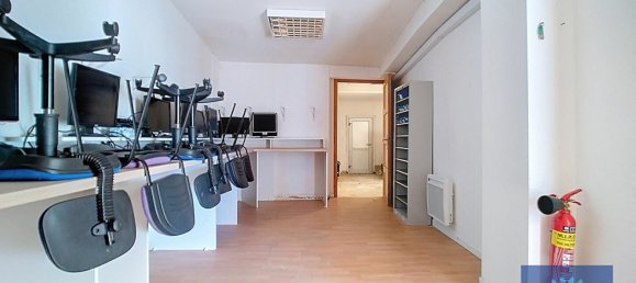 Коммерческая недвижимость 116м² в Шантонне, Франция № 95878 3