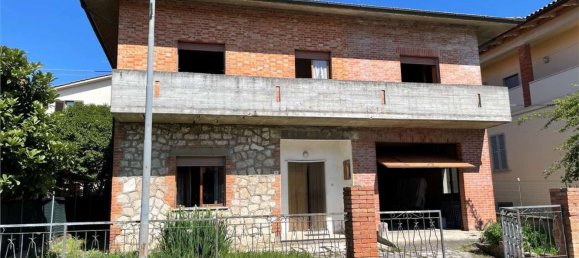 8غرفة منزل في Sinalunga, Italy رقم 223451 2