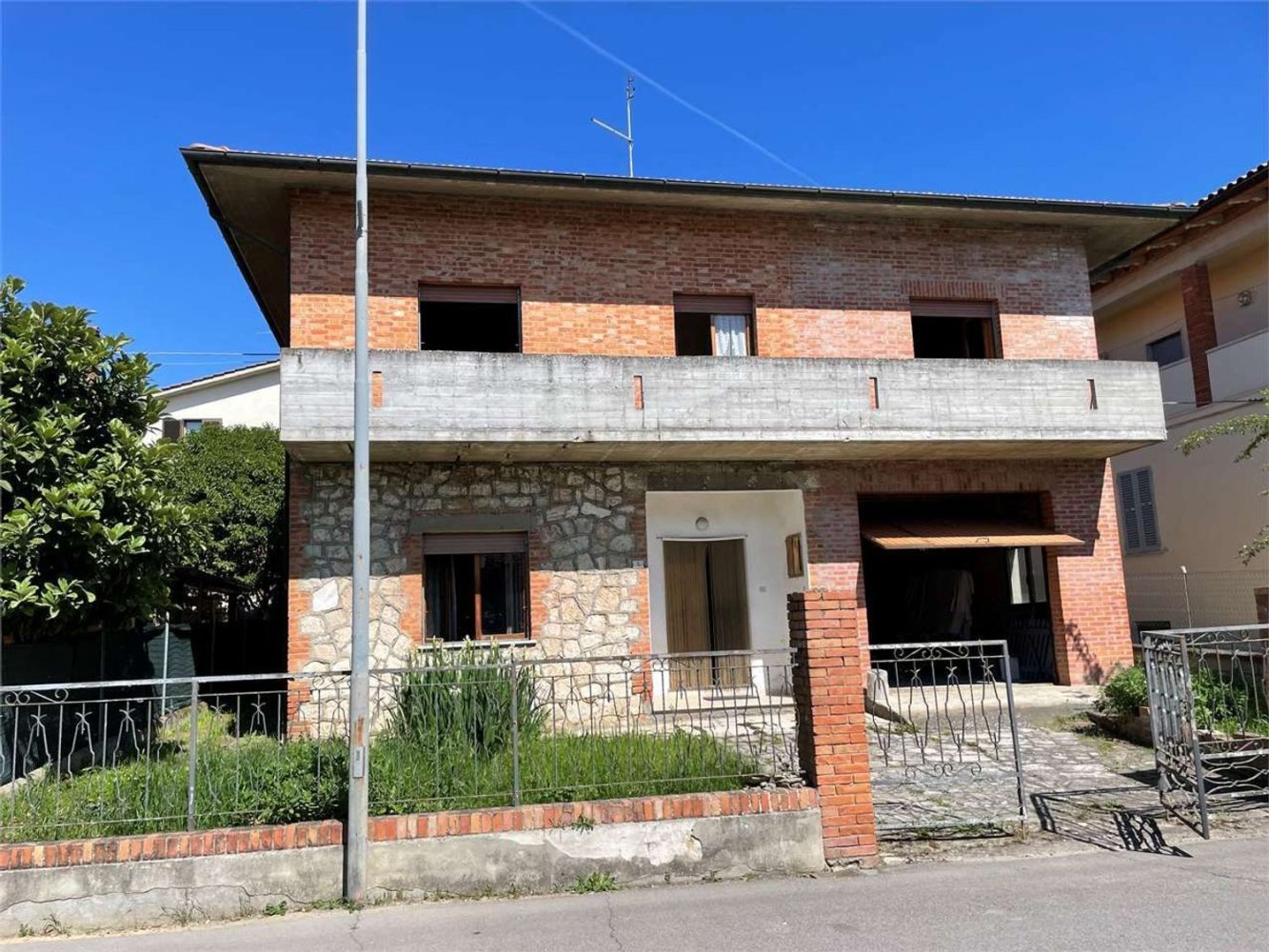 8غرفة منزل في Sinalunga, Italy رقم 223451