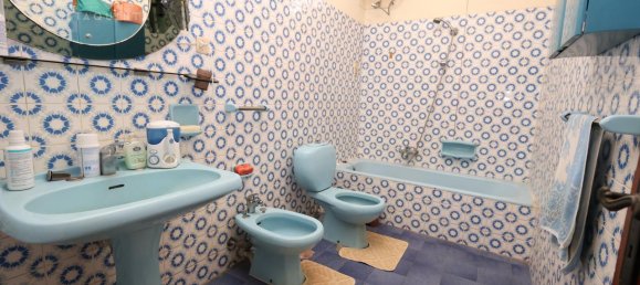 Casa de 5 habitaciónes en Palagonia, Italy No. 237450 13