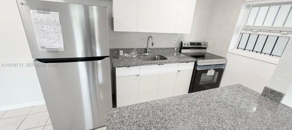 1 dormitorio villa en alquiler en Miami, Miami-Dade, Florida, USA № 615250 5