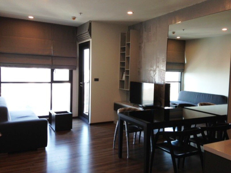 2 bedrooms Condo in Bangkok, Thailand No. 7274