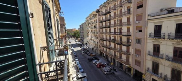 3 bedrooms Apartment in Palermo, Italy No. 264332 18