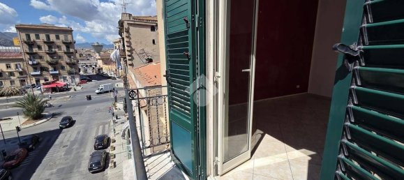 3 bedrooms Apartment in Palermo, Italy No. 264332 16