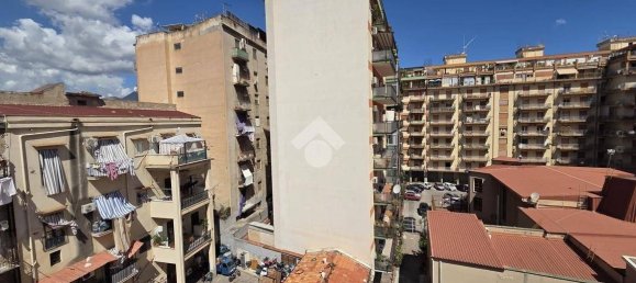 3 bedrooms Apartment in Palermo, Italy No. 264332 10