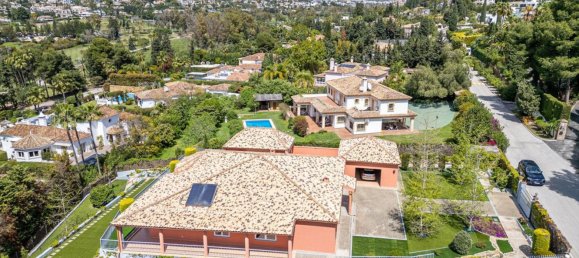 3 bedrooms Villa in Estepona, Spain No. 116139 22