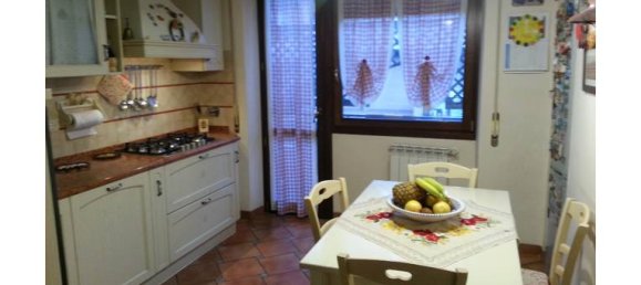 3 rooms Apartment in Rome, Italy No. 253995 5