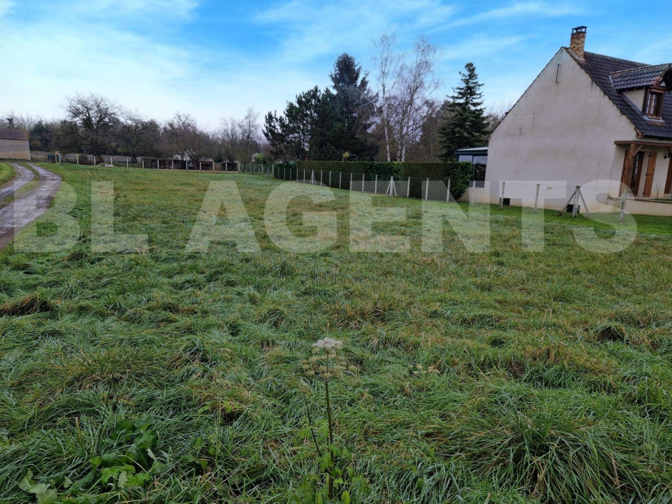  قطعة أرض في Barbey, France 1417متر مربع رقم 266716