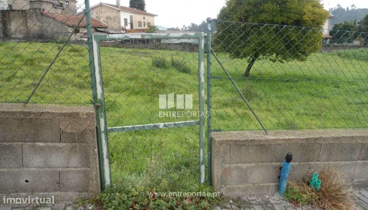 227m² Land in Sobreira, Portugal No. 46684