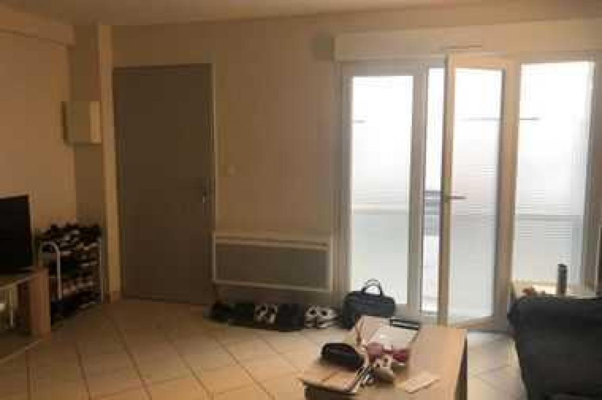 Studio à condo à Troyes, France No. 27463