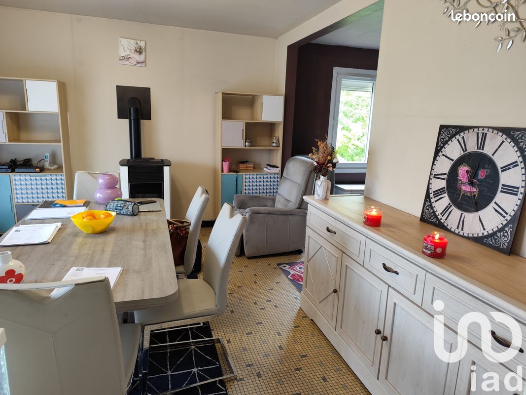 2 Schlafzimmer Haus in Crouzilles, France, Nr. 242689