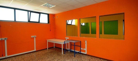 Gewerbliche Immobilie in Ferentino, Italy 200m², Nr. 75561 8
