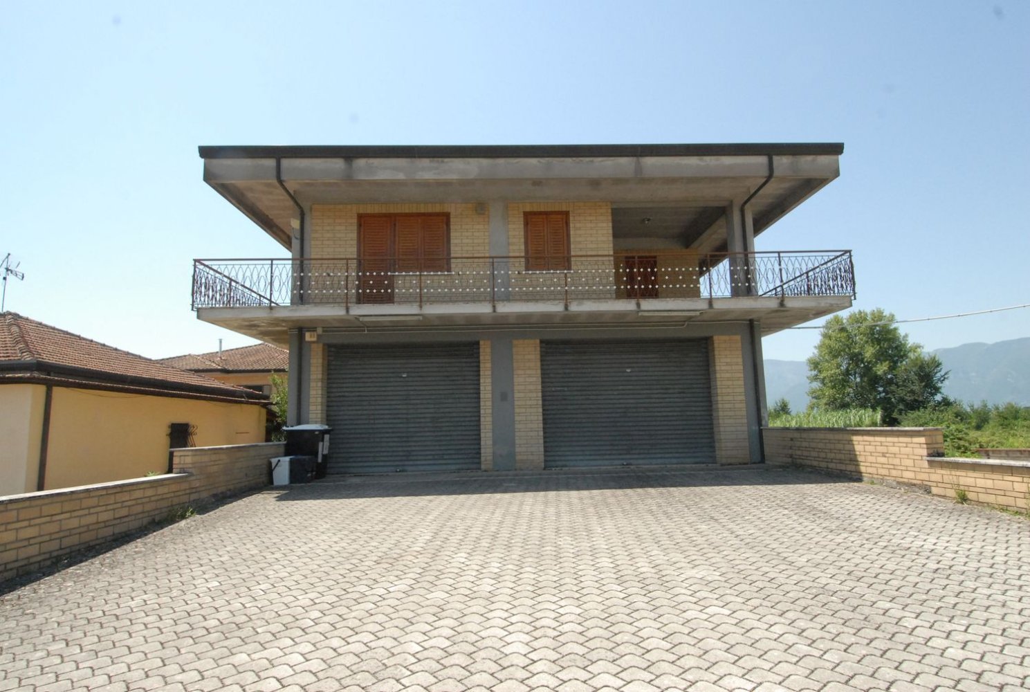 Gewerbliche Immobilie in Ferentino, Italy 200m², Nr. 75561
