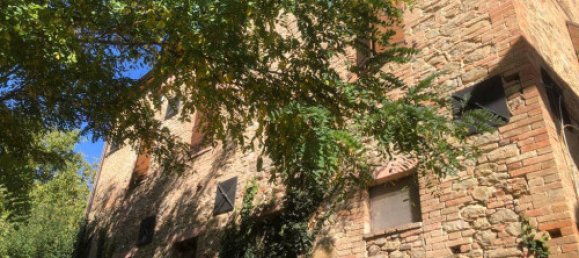 3 Schlafzimmer Haus in Comunanza, Italy, Nr. 142145 47