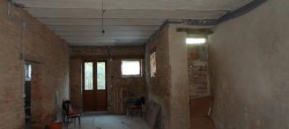 3 Schlafzimmer Haus in Comunanza, Italy, Nr. 142145 15