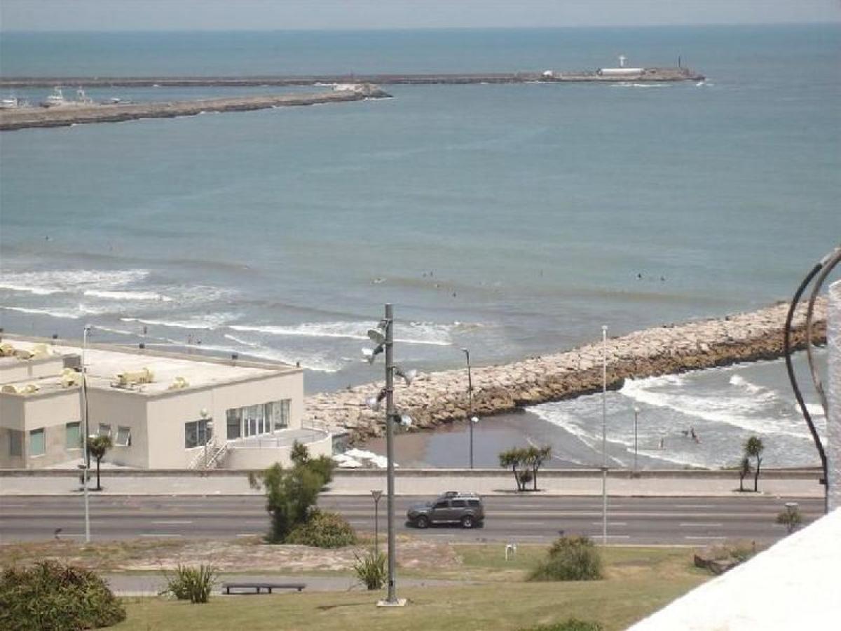 Квартира с 3 спальнями в Мар-дель-Плата, Аргентина № 88141