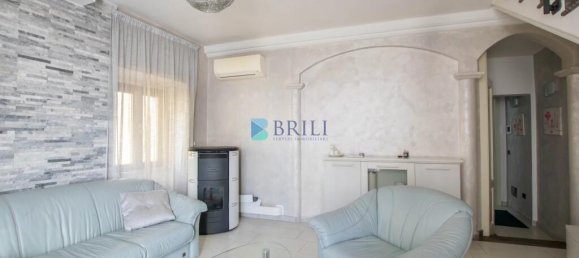 2 bedrooms Townhouse in Luras, Italy No. 327010 4