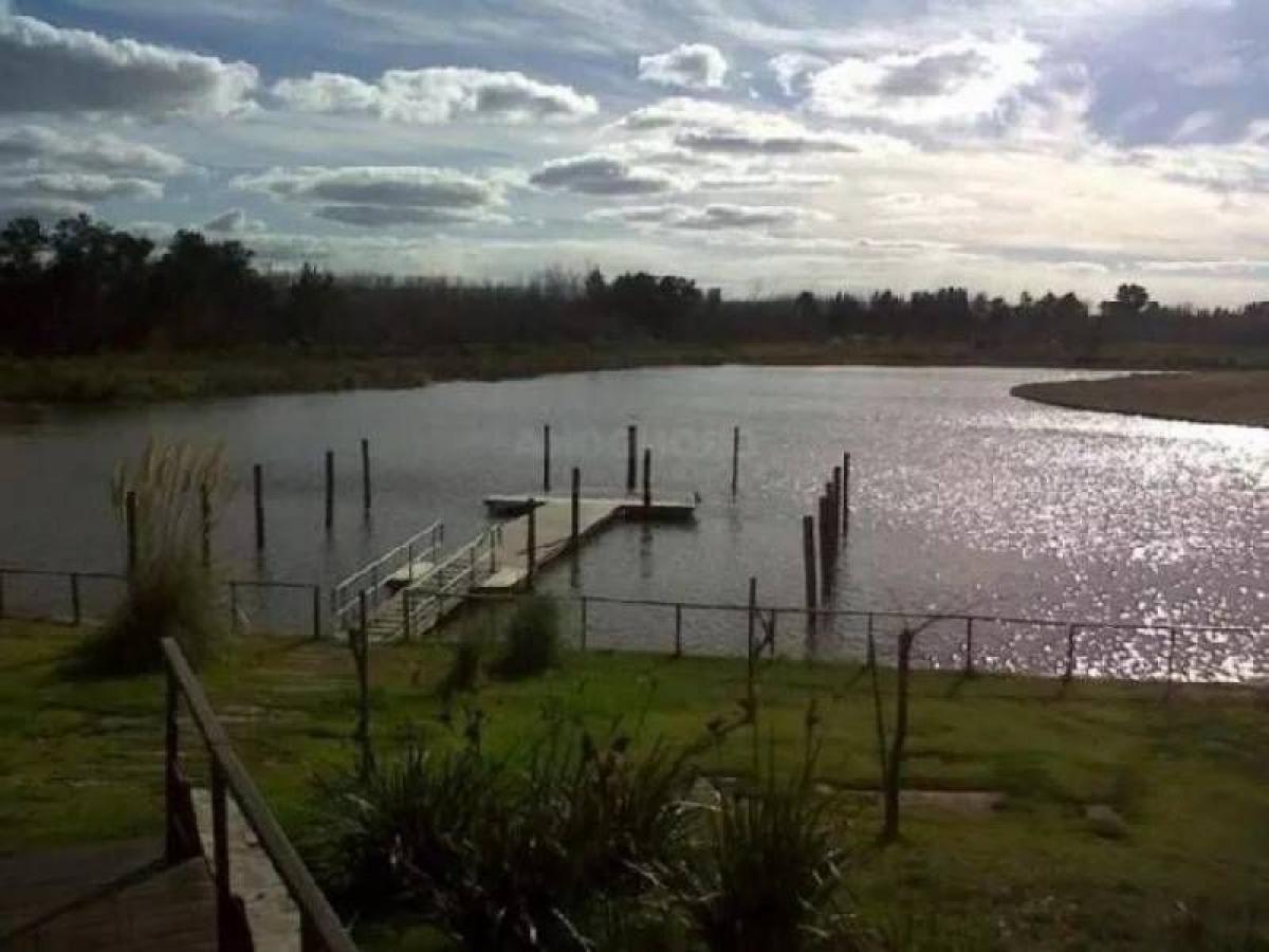  Land in Escobar, Argentina No. 115819