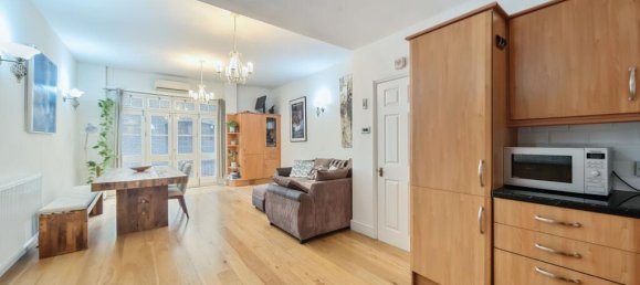 2 bedrooms Apartment in London, United Kingdom No. 13420 3